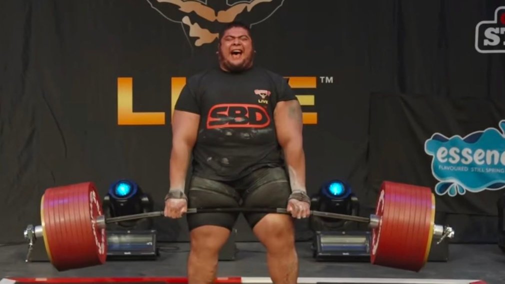 De Tamaulipas para el mundo: Raúl “Tyzon” Flores impone récord de 511 kg